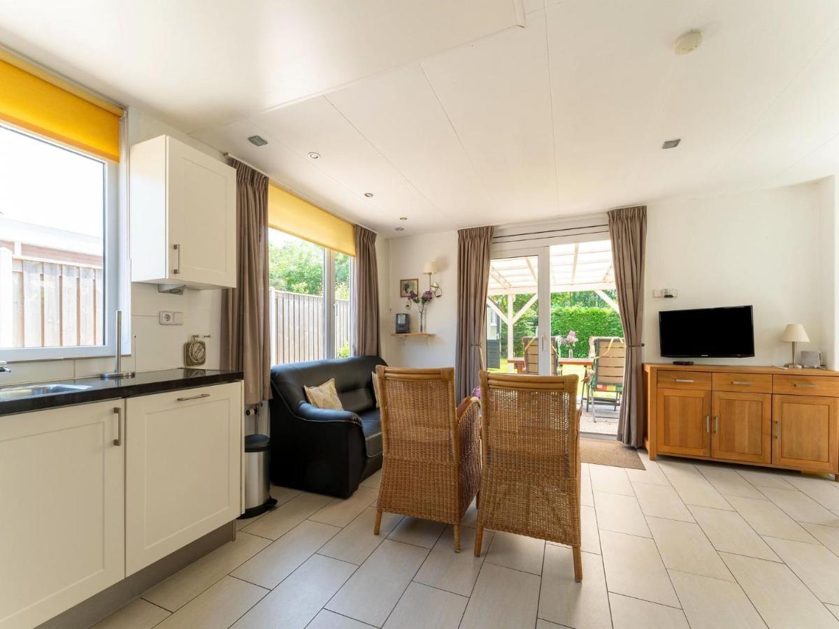 Beautiful With Private Garden